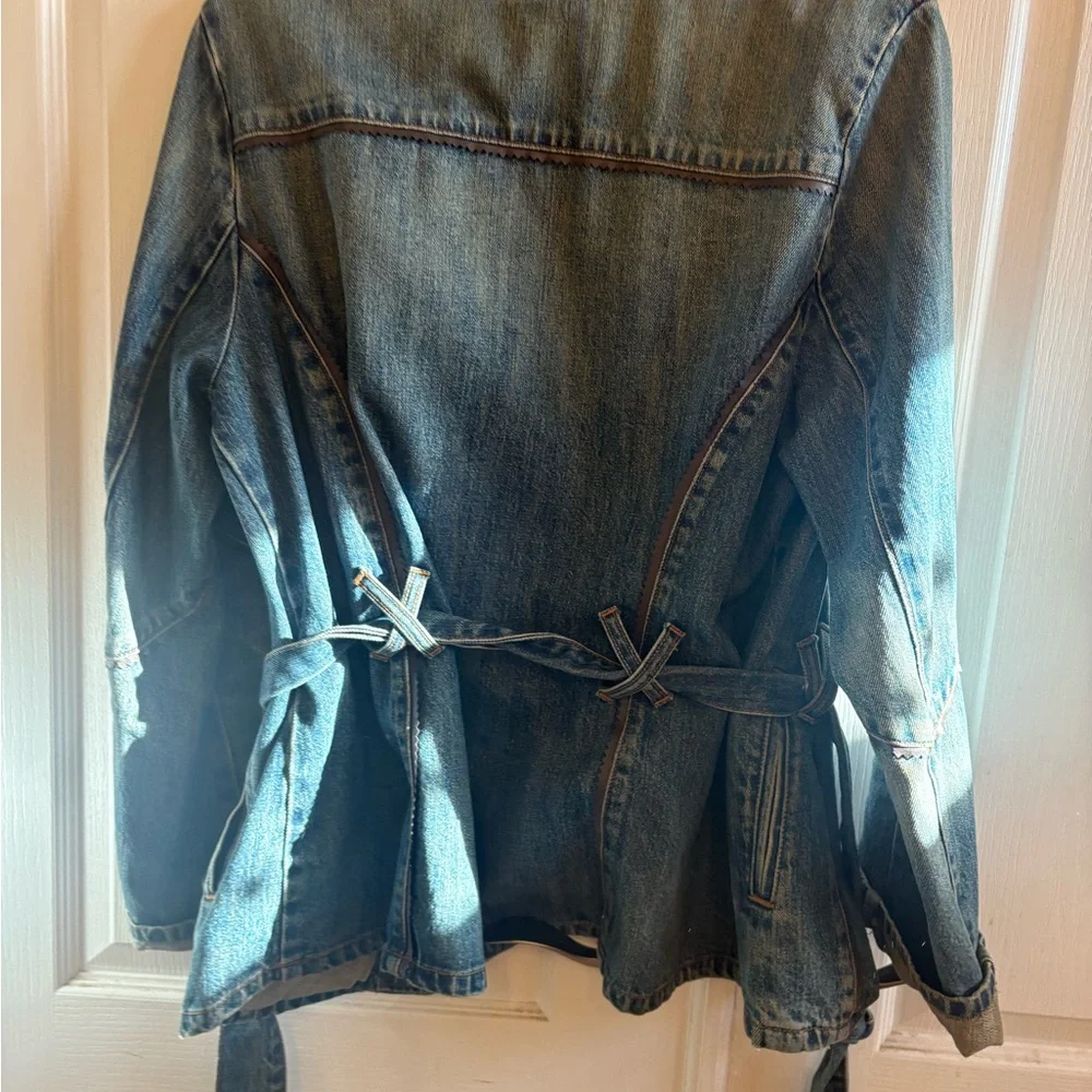 American Eagle Outfitters Blue Denim Jacket - Picture 9 of 10
